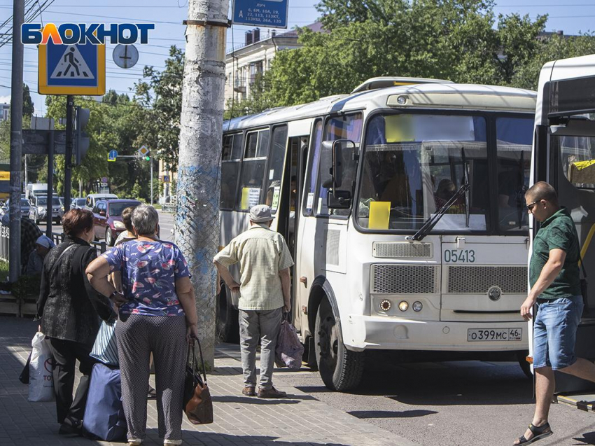 Воронежцы могут подхватить вшей в переполненном транспорте