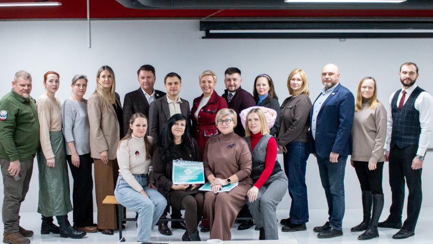 «Нужен диалог и работающие законы»: Новые люди встретились с воронежскими волонтёрами СВО