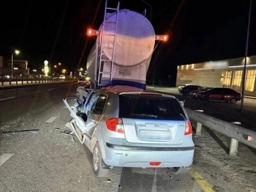 34-летний водитель трагически погиб в ночном ДТП в Воронежской области