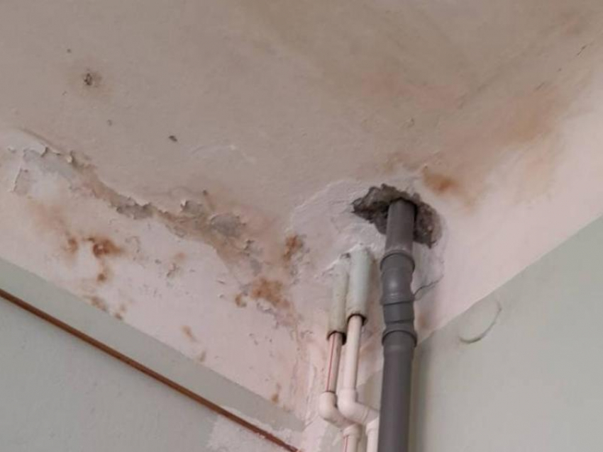 Ужасающее состояние семилукской больницы прокомментировали в воронежском минздраве