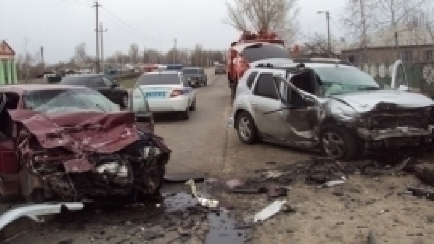 Две иномарки столкнулись в Воронежской области 