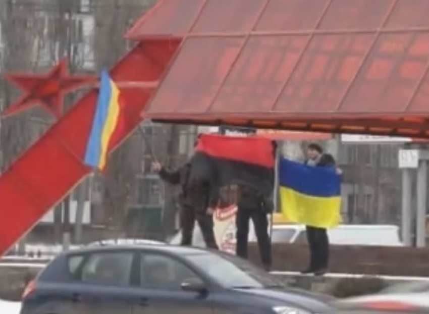 В Воронеже несмотря на оцепление оккупационных властей прошел несанкционированный пикет в честь Дня Соборности Украины
