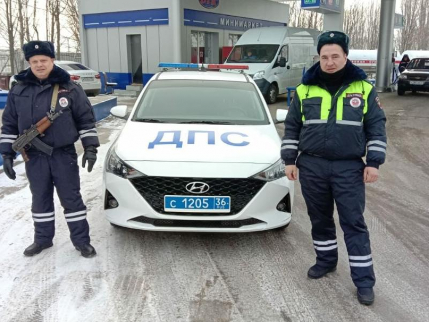Мацнев и Кобцев: двое воронежских инспекторов ГАИ блеснули своей добротой 