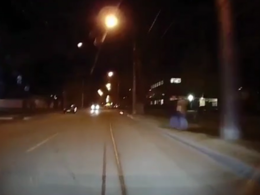 «Красивое» попадание гонщика в яму продемонстрировали от первого лица в Воронеже