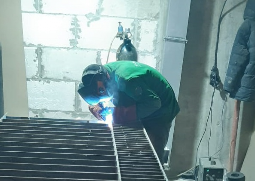 Умелые ручки: сколько зарабатывает сварщик-строитель в Воронеже