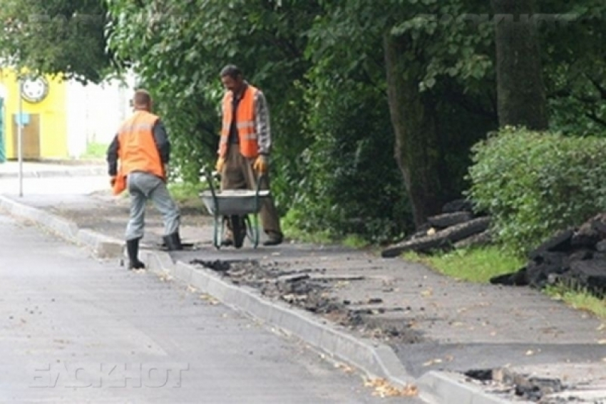Воронежские власти рассказали, где в скором времени отремонтируют тротуары