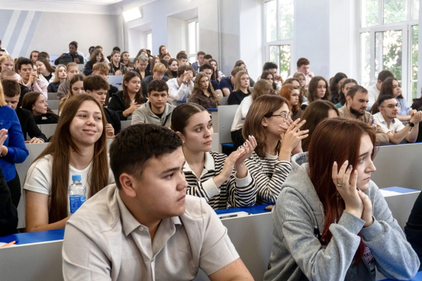 Атомная энергия знаний: 150 студентов ВГУИТ покорили «Атомный диктант»