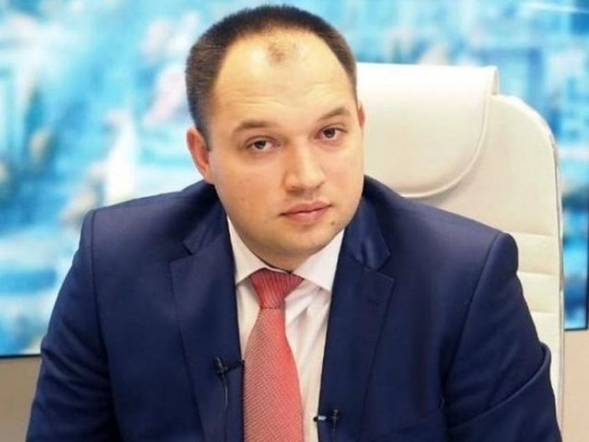Максим Зацепин утвердился на посту главы Семилукского района Воронежской области