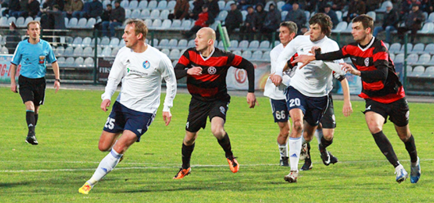 Воронежский «Факел» уступил в матче липецкому «Металлургу»