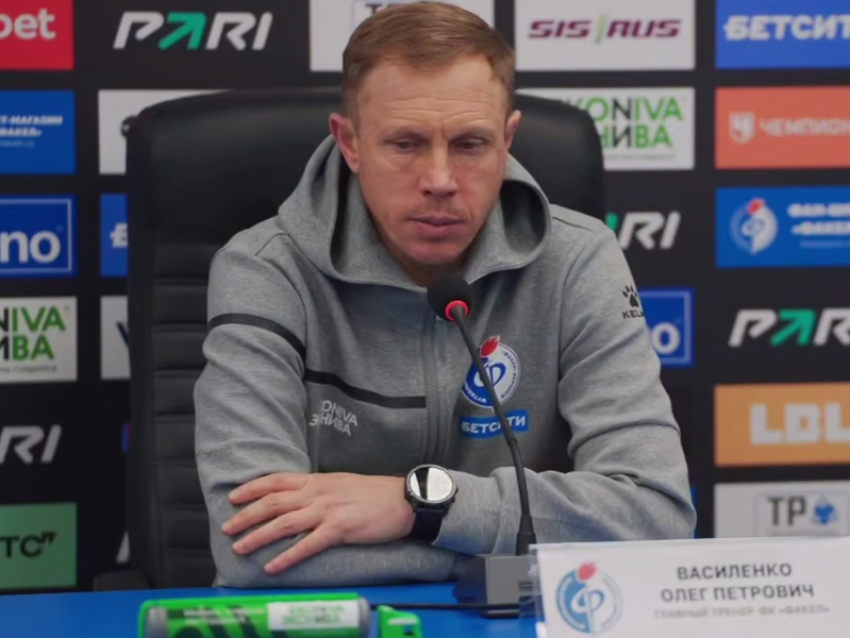 “Можно выдохнуть”: последнюю победу уходящего года прокомментировал главный тренер “Факела”