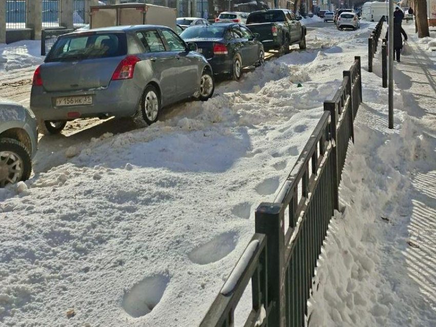 Госжилинспекция переложила организацию парковок во дворах на воронежцев