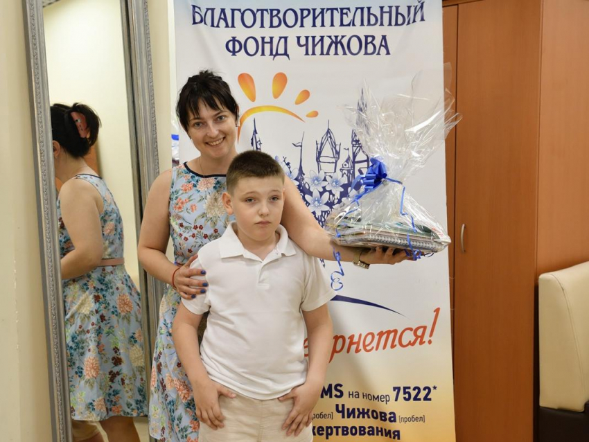 Уверенный старт: «Благотворительный фонд Чижова» подвел итоги традиционной акции в поддержку воронежских школьников