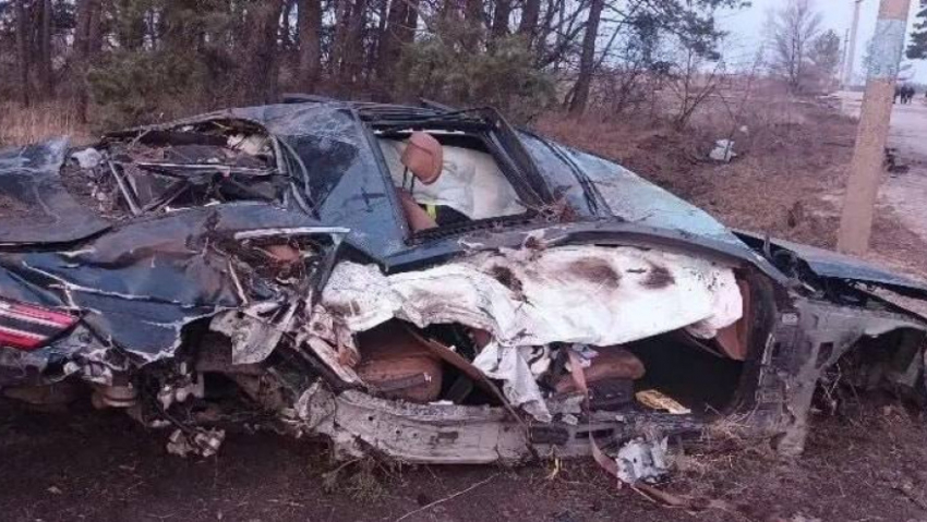 Подросток 15-и лет скончался в больнице после страшного ДТП в Воронежской области