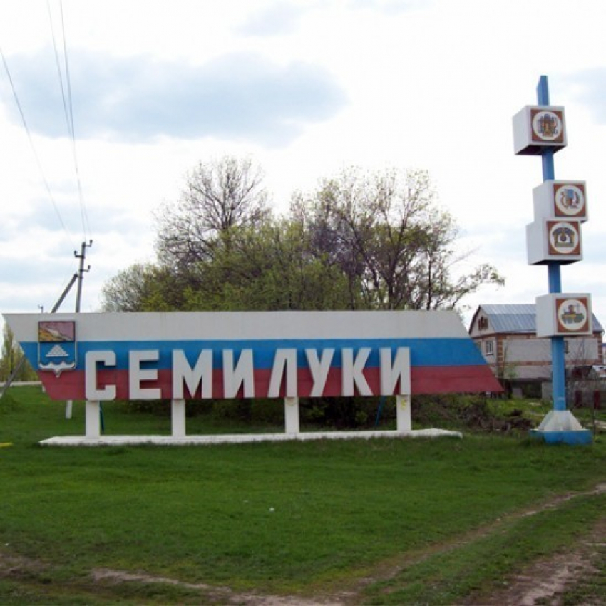 В Семилукском районе двух наблюдателей Справедливой России выгнали бойцы СОБРа