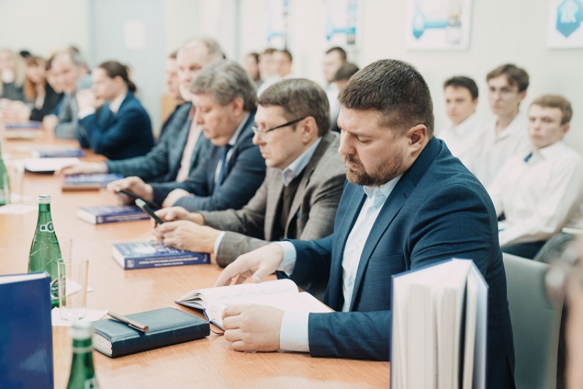 Нововоронежская АЭС выпустила новое научное пособие про технологию ВВЭР 