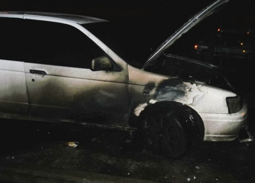 В Воронеже произошло «странное» возгорание автомобиля