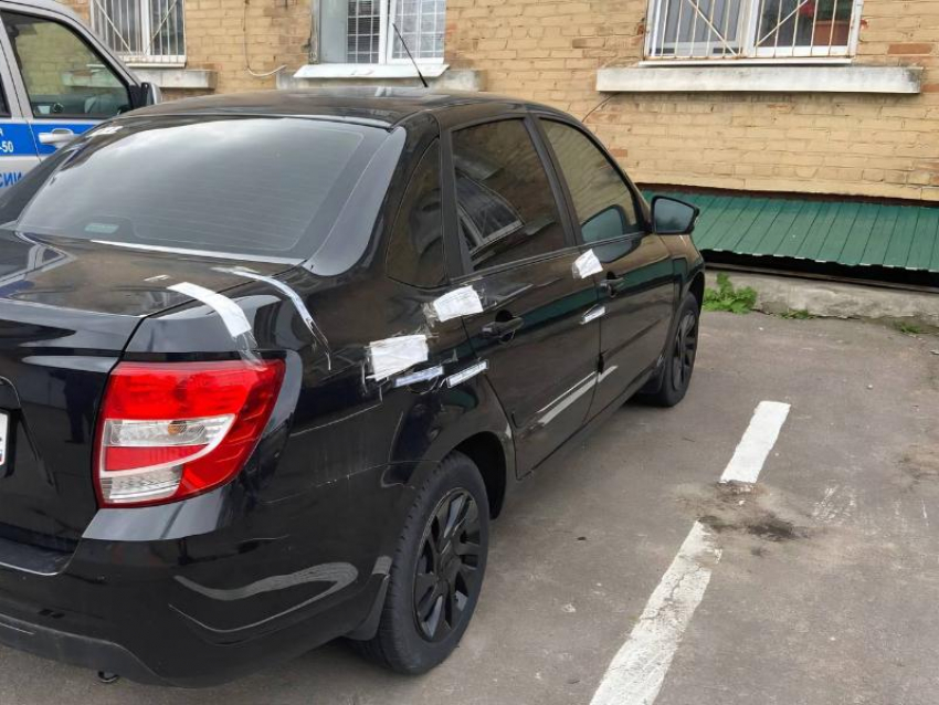 Подарок внуку от бабули отобрали воронежские полицейские 