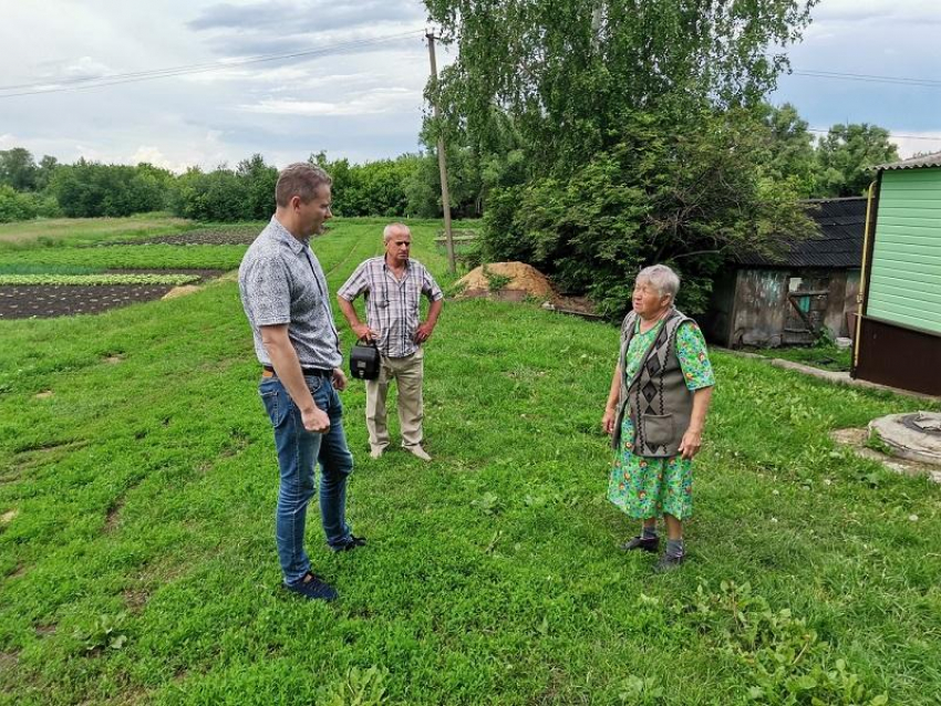 Пенсионерский хендмейд с дорогой привел к проверке следователей под Воронежем