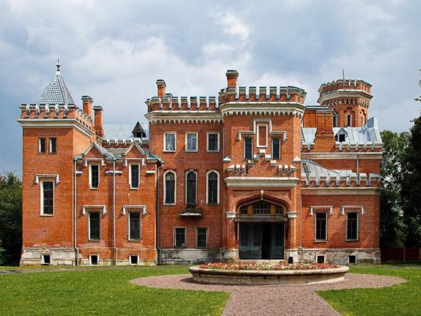 Воронежские власти утвердили проект реставрации Дворца Ольденбургских в Рамони