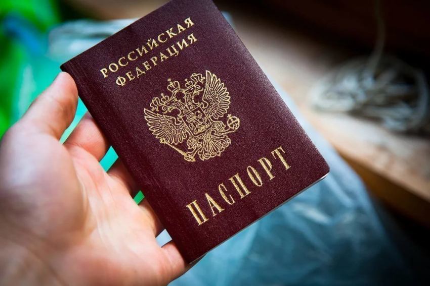 В Воронеже местного жителя избил и ограбил мужчина, нашедший его паспорт