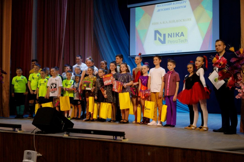 Юные таланты «Ника-Петротэк» показали яркое выступление в Семилуках
