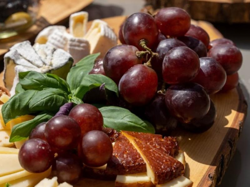 Что такое чеканка винограда и как ее проводить, рассказали воронежцам