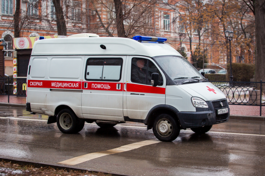 83-летняя пенсионерка погибла под колесами Mercedes на М-4 в Воронежской области