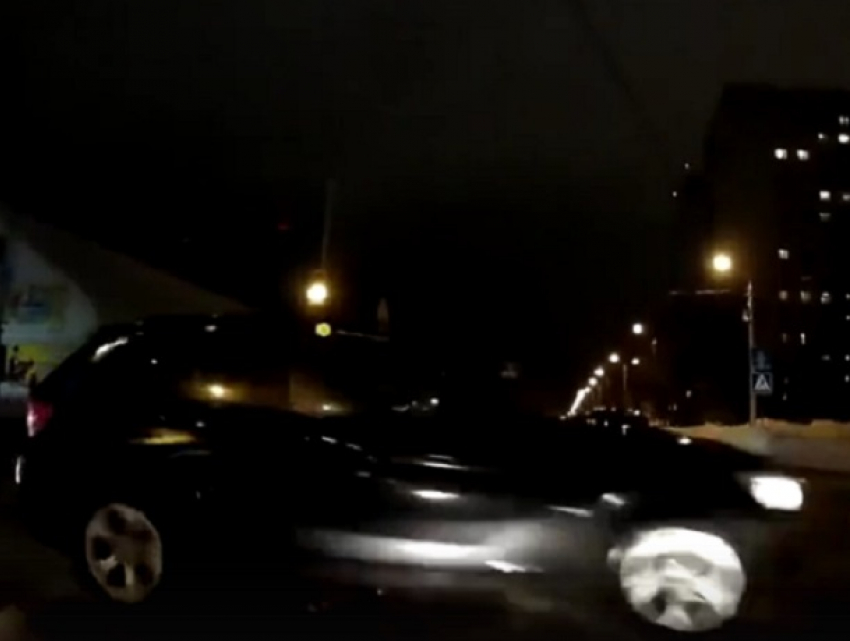 Момент ДТП с BMW X5 от первого лица попал на видео в Воронеже 