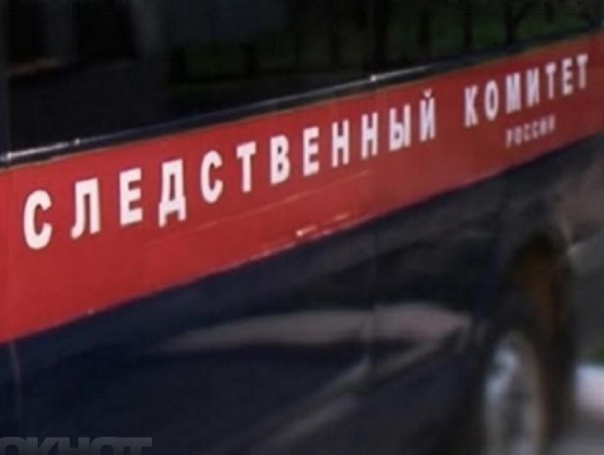 17-летняя жительница Воронежа умерла в подъезде, вдыхая газ из баллончика 