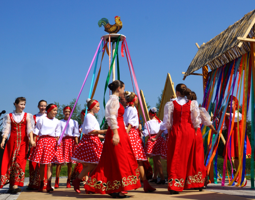 В Воронежской Никитинской библиотеке прозвучат русские-народные песни