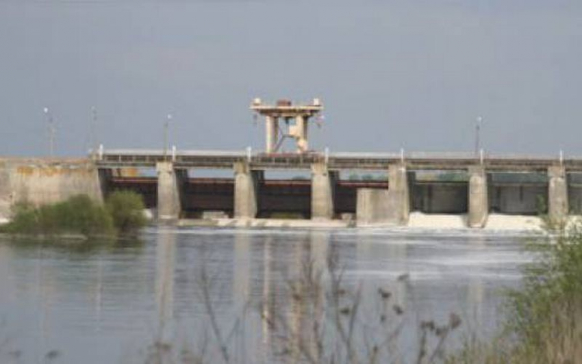 Воронежская плотина. Воронеж водохранилище дамба. Воронежская плотина водосброс. Воронежская плотина Шилово. Дамба Воронеж Шилово.