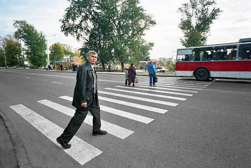 В Воронеже на улице Антонова-Овсеенко насмерть сбили 29-летнего пешехода