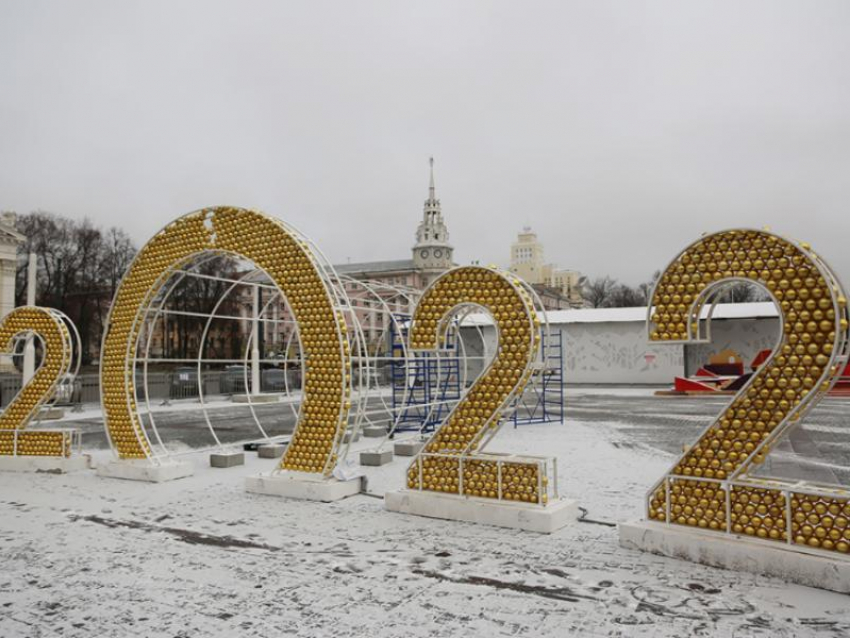 Спойлер новогоднего украшения главной воронежской площади показали на фото   