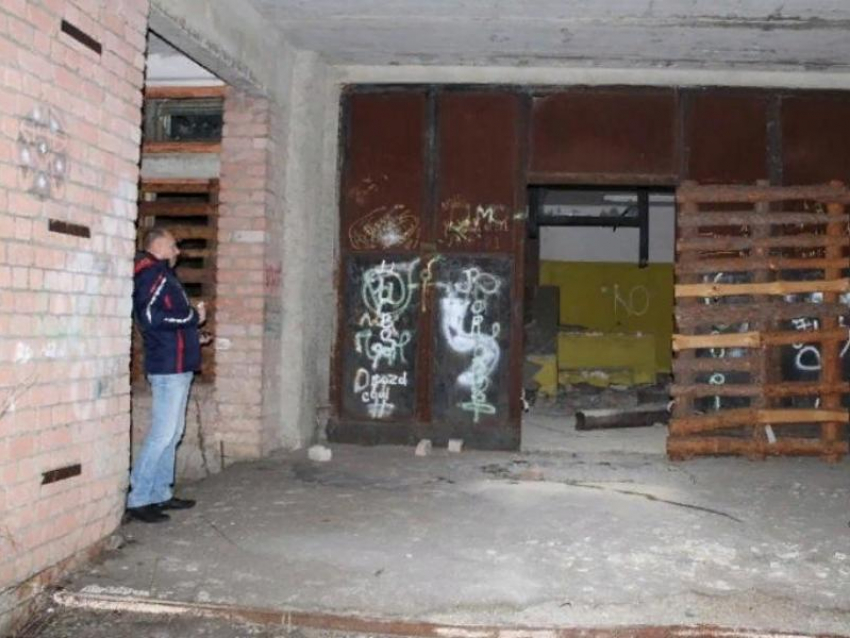 Унылое состояние мэрского помещения прокомментировали чиновники в Воронеже 