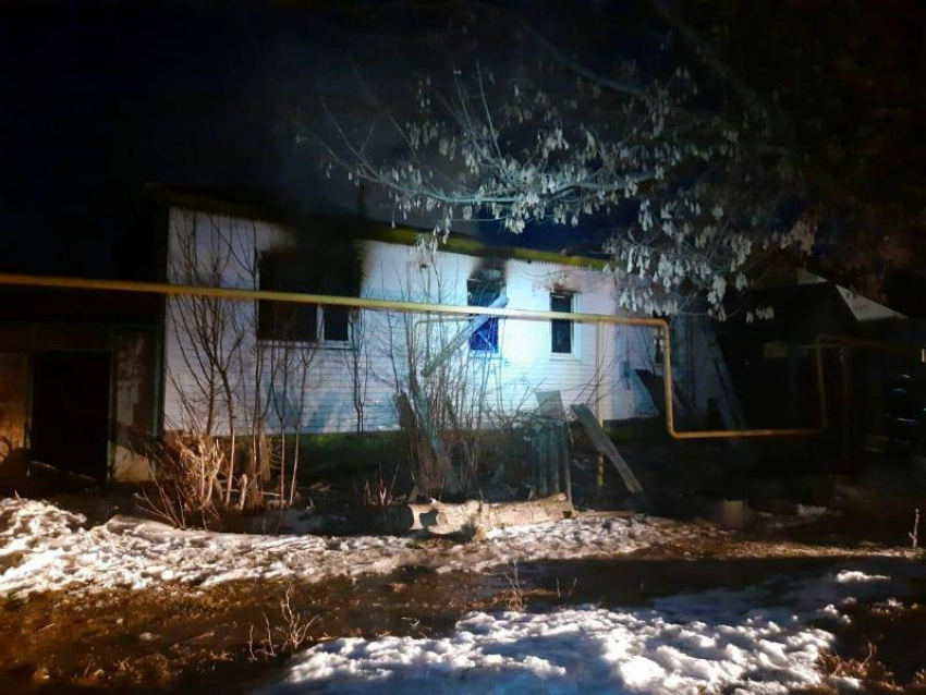 Опубликовано фото дома, где погибли два человека в Воронежской области