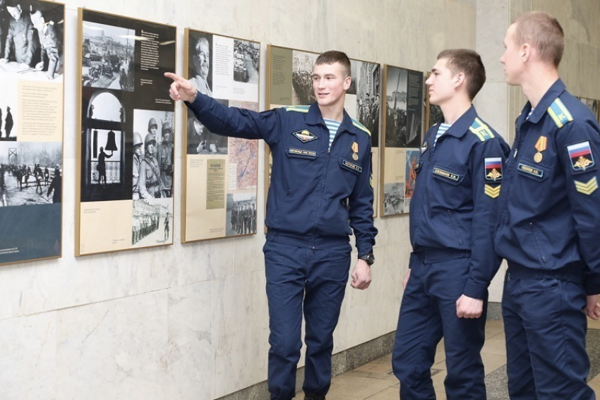 В Москве открылась выставка о легендарном параде в Воронеже 1941 года