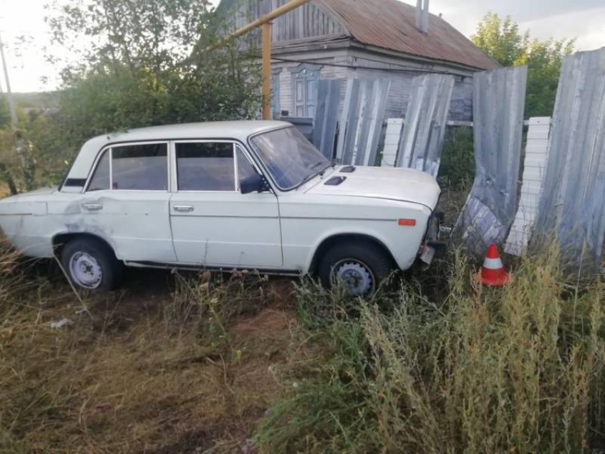 Женщина, которую на машине переехал 12-летний сын, скончалась в воронежской больнице 