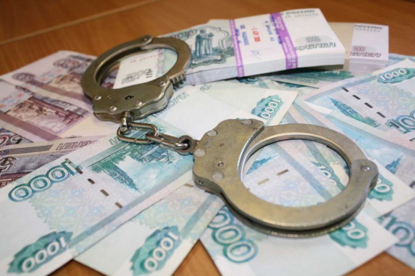 Воронежец пытался подкупить заместителя начальника полиции за 100 тысяч рублей