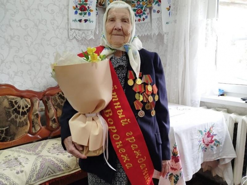 Знающая всё о немецких истребителях почётный гражданин Воронежа Адонина празднует день рождения