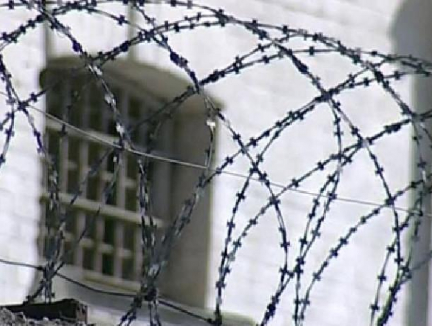 Осужден воронежец, пытавшийся при детях убить жену