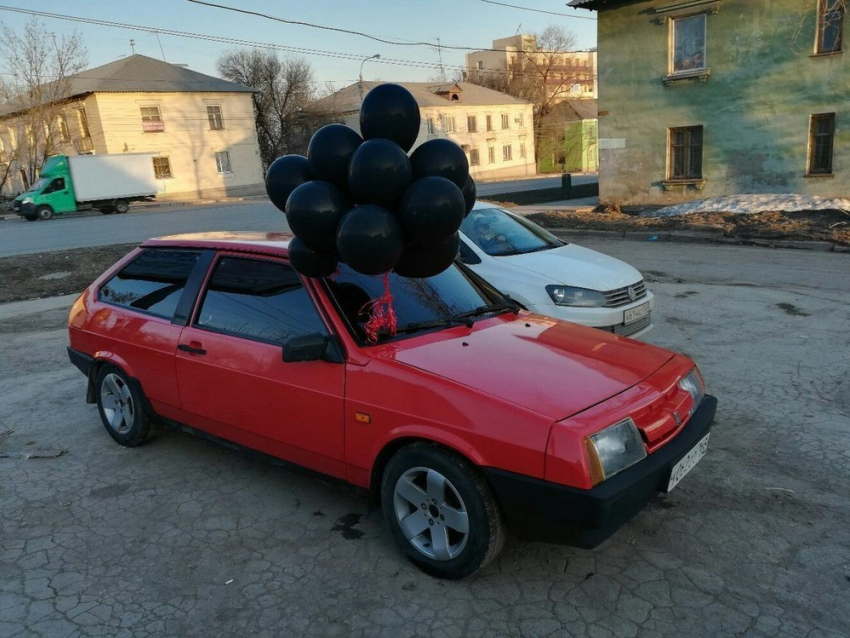 Опоздавший на 20 лет подарок сфотографировали в Воронеже