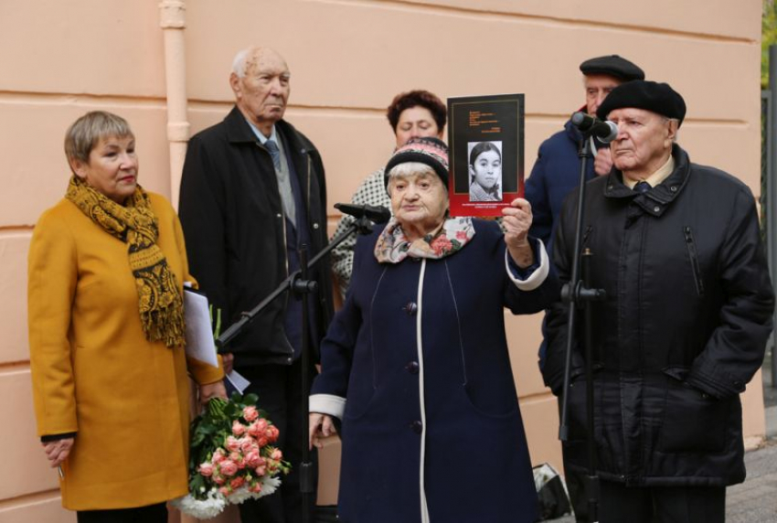 Монумент детям войны открыли на месте колоссальной трагедии 1942 года в Воронеже