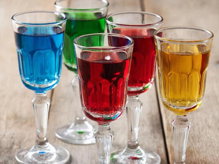 Почему нужно отказаться от алкоголя, рассказал воронежский Минздрав