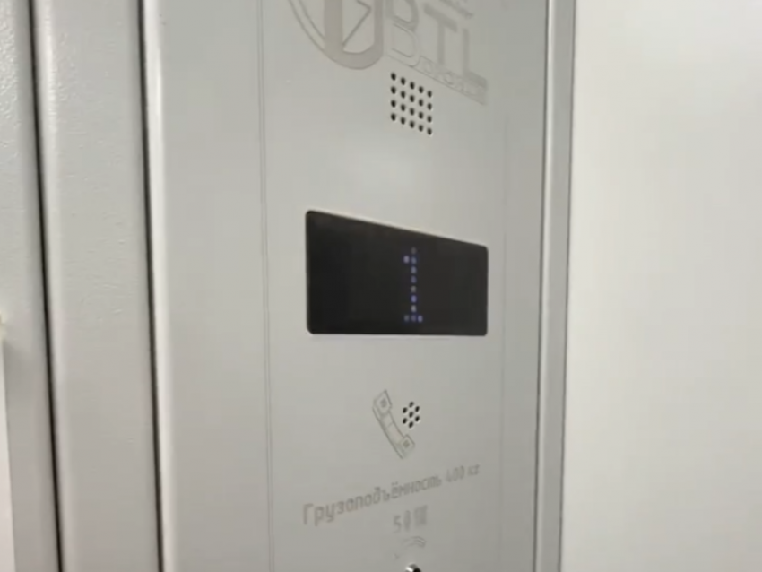 Фонд капремонта Воронежа прокомментировал ЧП с сорвавшимся лифтом 