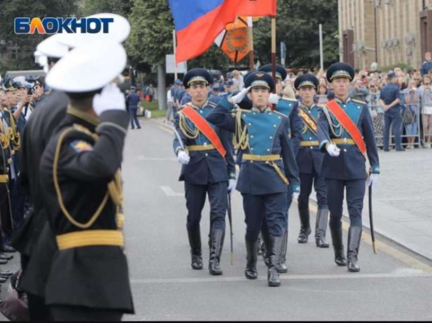 Торжественный выпуск курсантов Воронежской военно-воздушной академии пройдет без зрителей