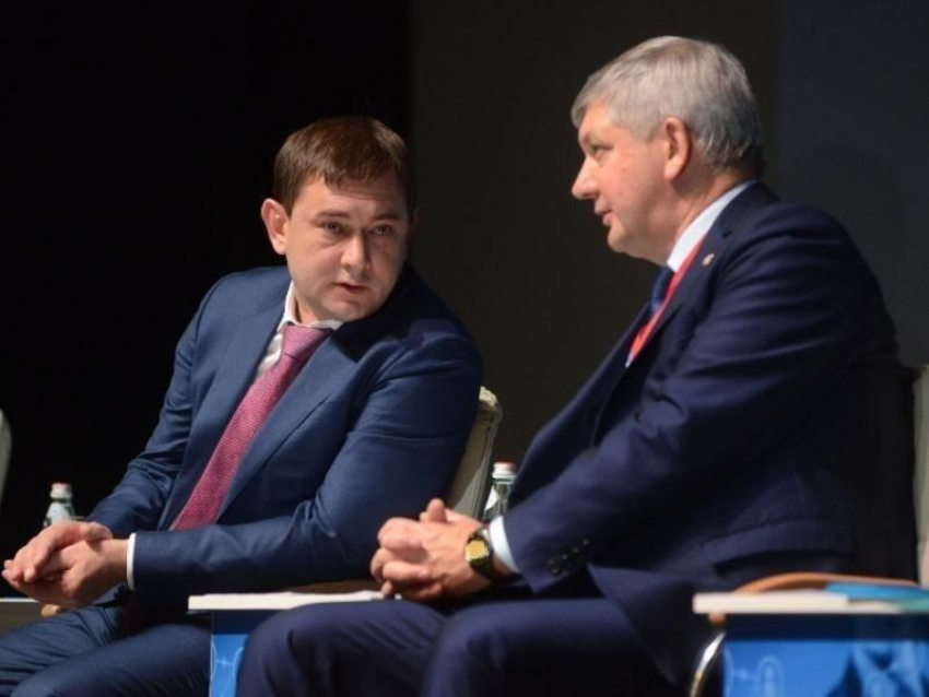 Александр Гусев и Владимир Нетесов разглядели негаснущий огонек в воронежских СМИ