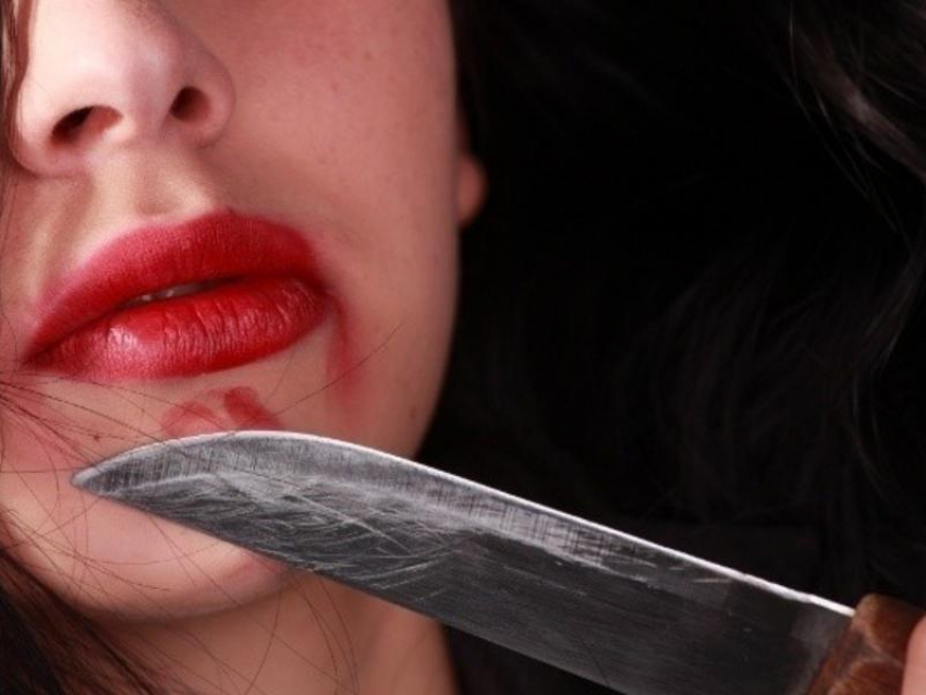 Женщина вонзила нож в грудь воронежцу в День святого Валентина
