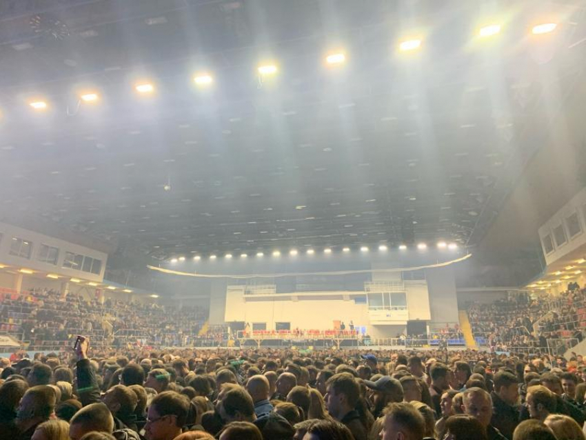 Поклонница Scorpions упала с балкона на концерте в Воронеже 