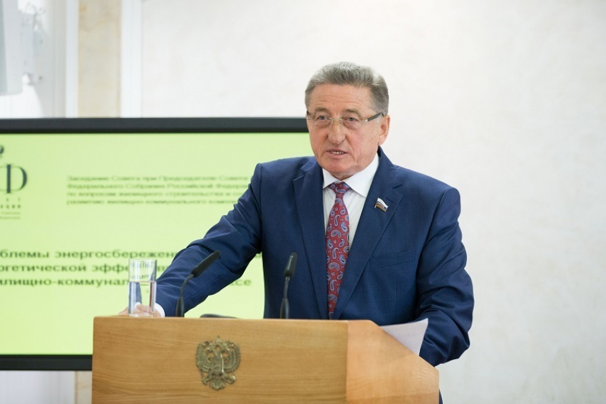 Опыт регионов-лидеров достоин изучения и применения, - сенатор Лукин