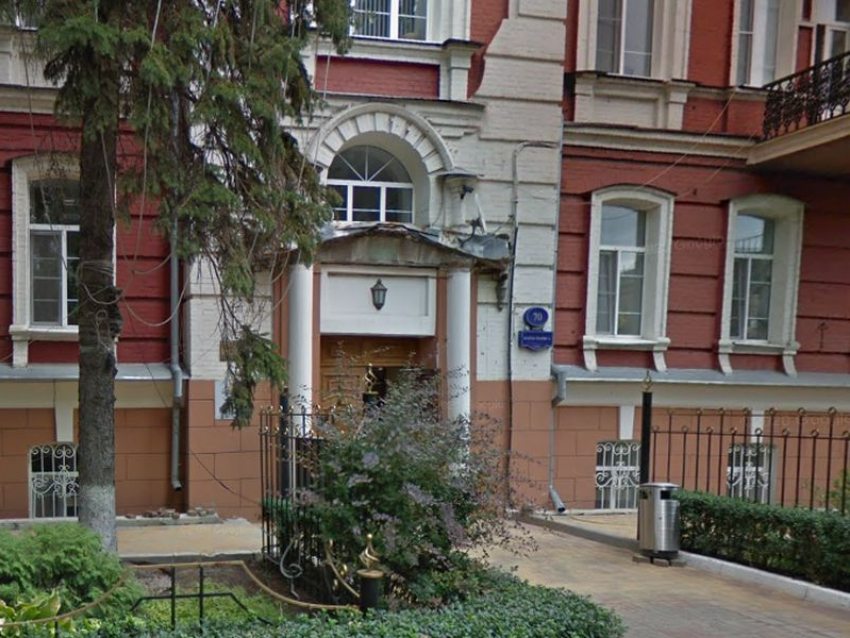 Козырек исторического Дома Шуклиных решили отремонтировать в Воронеже